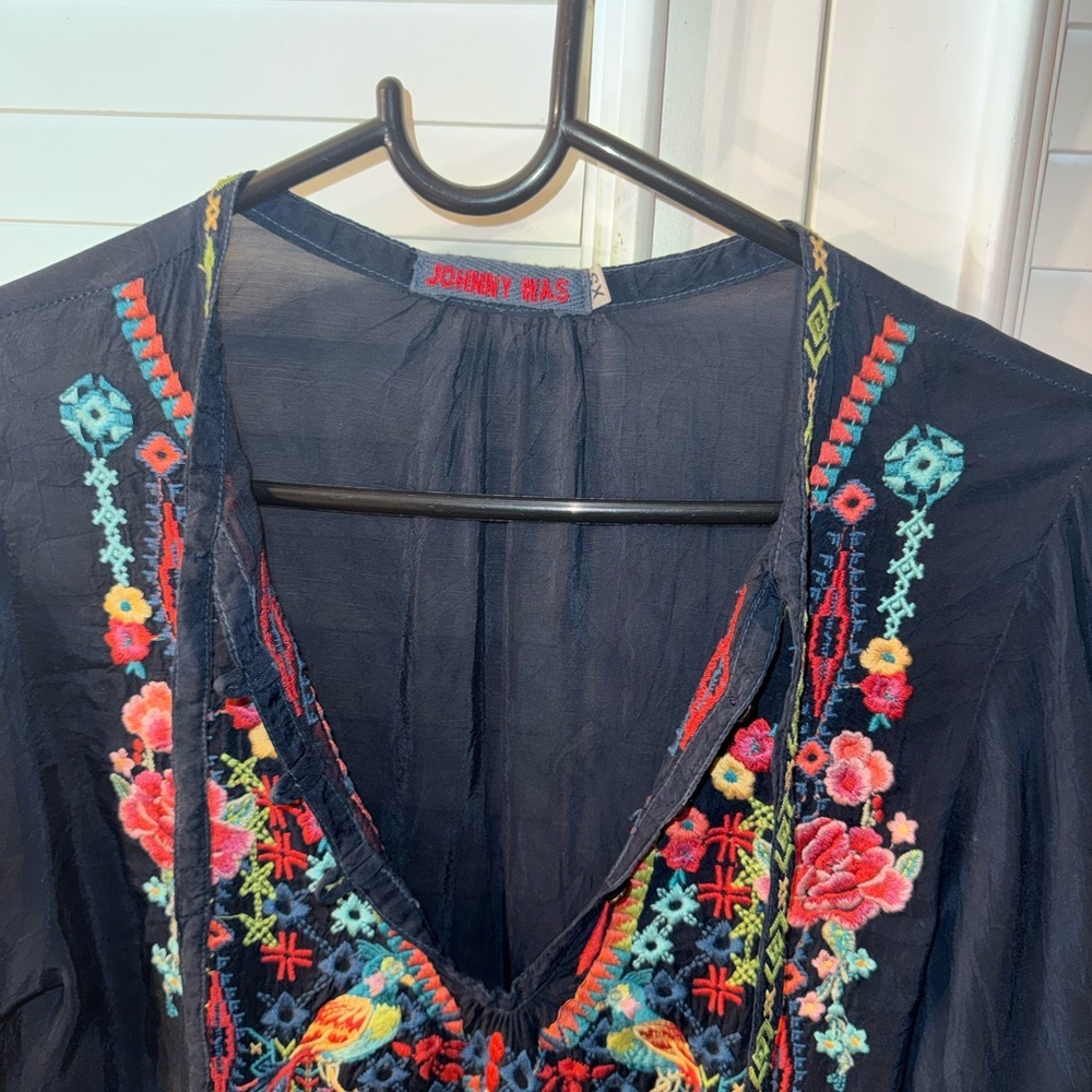 Johnny Was Embroidered Serendipity Tunic Top Cupra Rayon Royal Navy Blue XS Boho - Picture 8 of 16